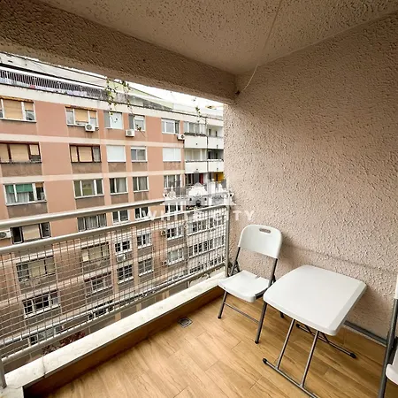 White City - Waterfront Apartment Belgrade